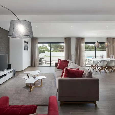 Elegant Luxury By Ideal Homes فندق