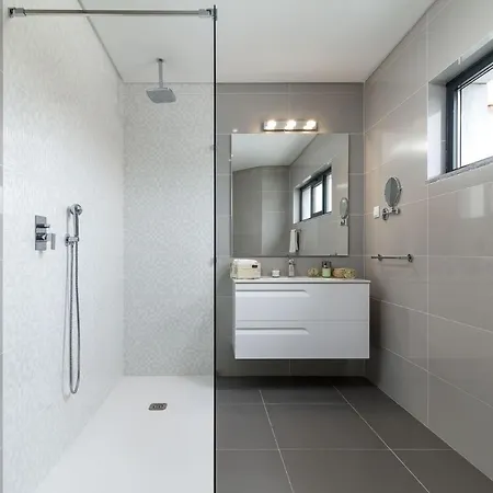 ホテル Elegant Luxury By Ideal Homes